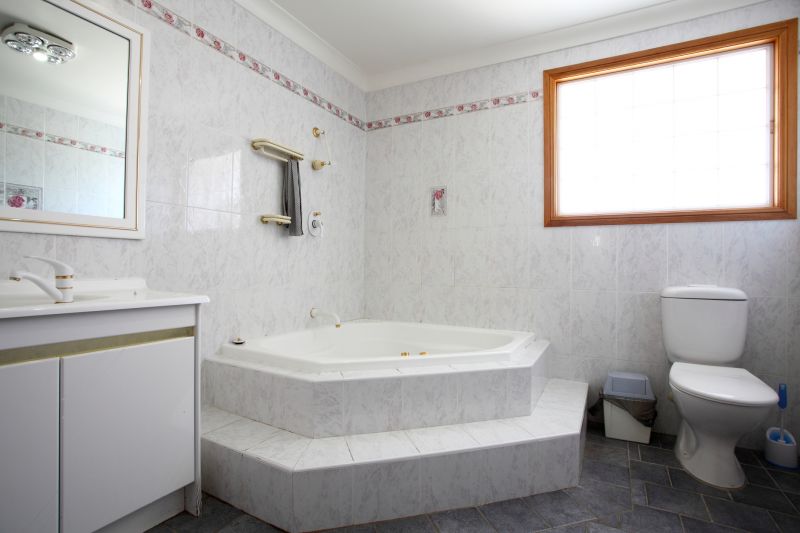 Cost of Bathtub Installation in Seminole, FL